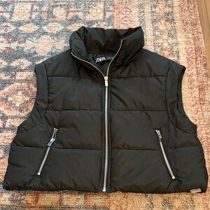 Zara Copped Puffer Vest Size Small